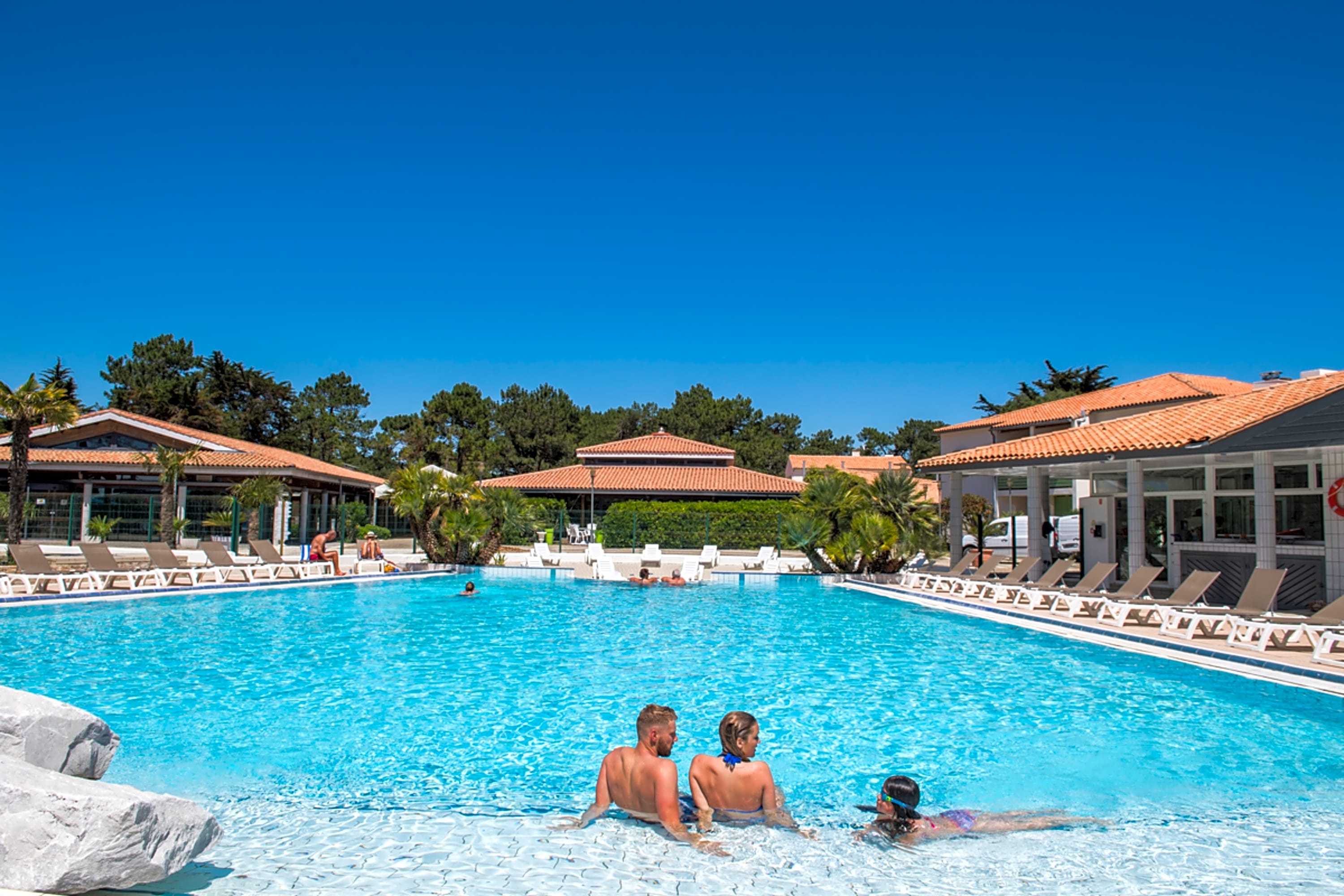 Kampaoh Ile De R Sainte Marie de R Charente Maritime Pitchup outdoor-swimming-pool-best-campsites-in-shkod-r-albania-2025