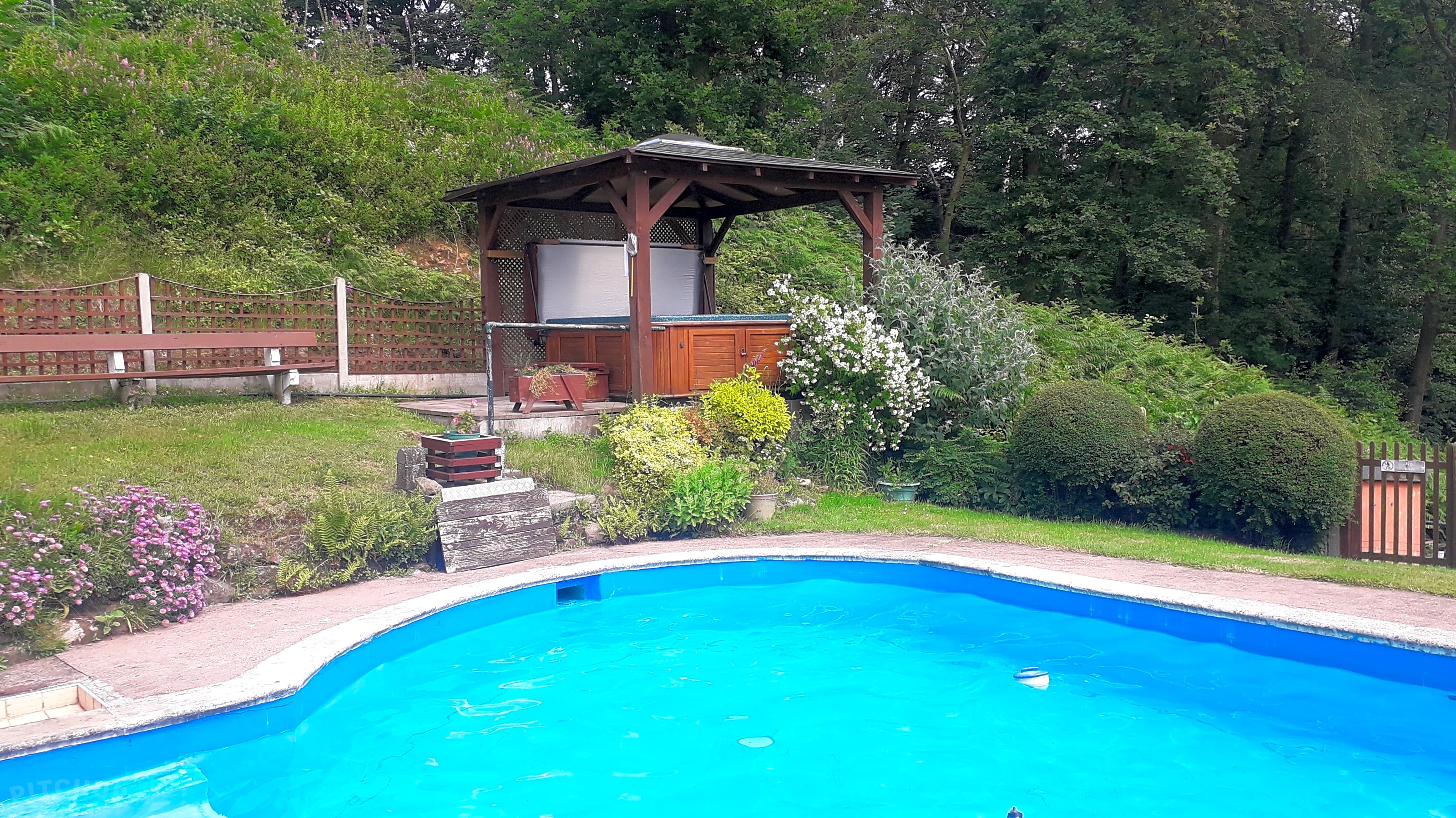 Wrekin View Naturist Club Market Drayton Updated 2020 Prices