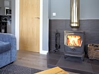 1 Bedroom Woodland Cabin - Lounge. 1 Bedroom Woodland Cabin - Lounge.