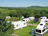 Parcel·la de gespa amb electricitat