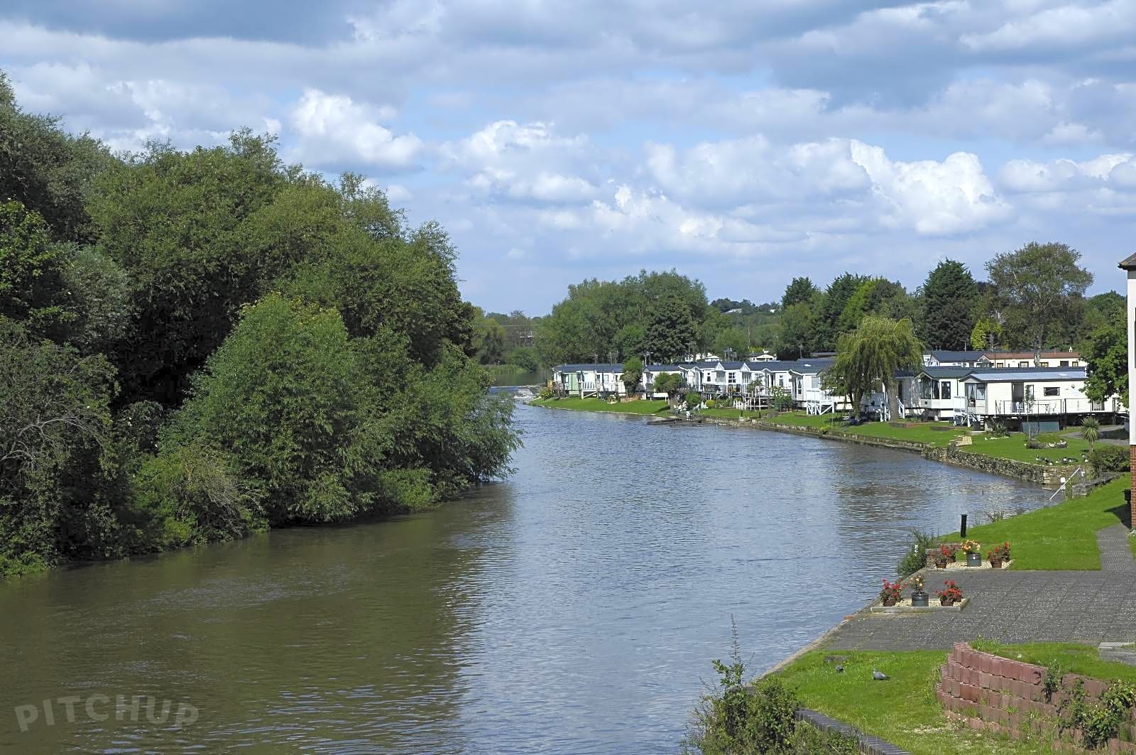 Weir Meadow Park, Evesham Pitchup®