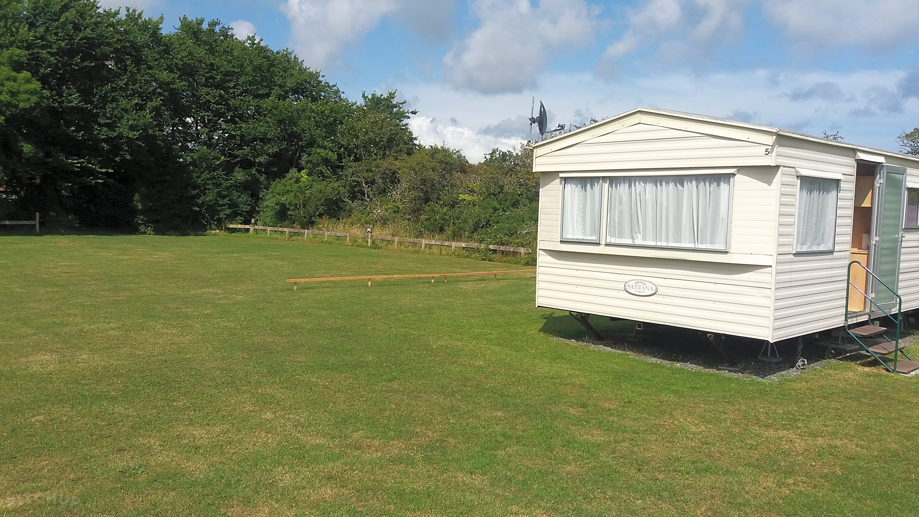 Maple Leaf Farm, Coverack Updated 2020 prices Pitchup®