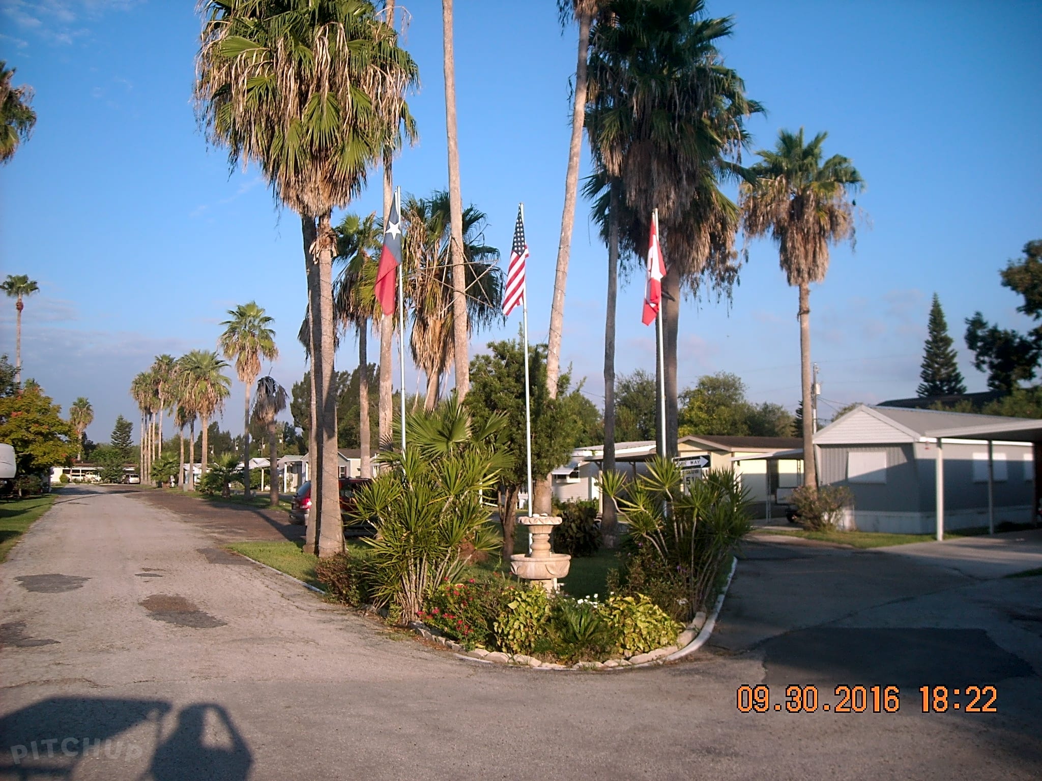 Sunset Palms RV and Mobile Home Park, Brownsville Pitchup®