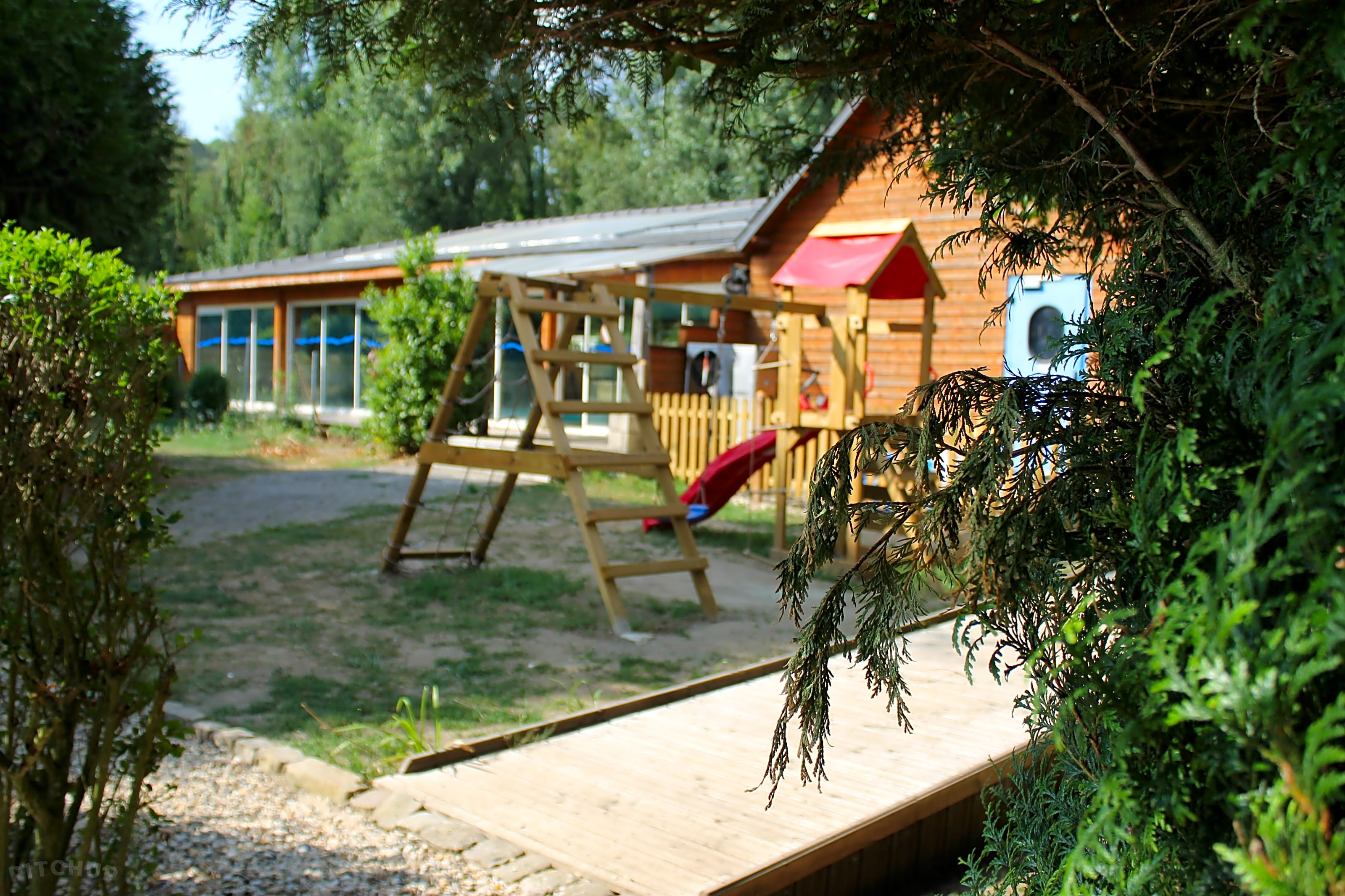 Camping De La Pointe Bourg Et Comin Updated 2020 Prices Pitchup