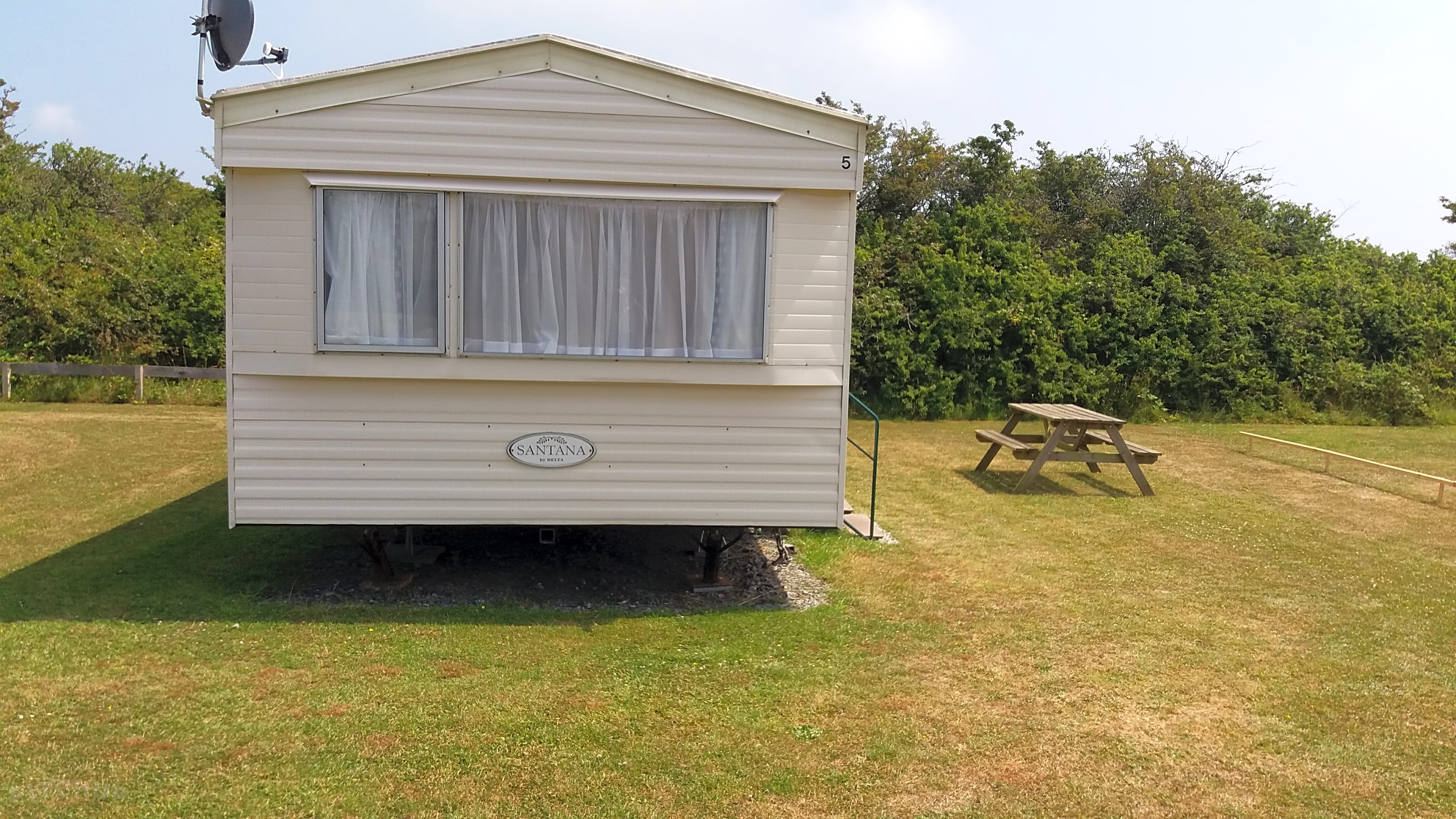 Maple Leaf Farm, Coverack Updated 2020 prices Pitchup®