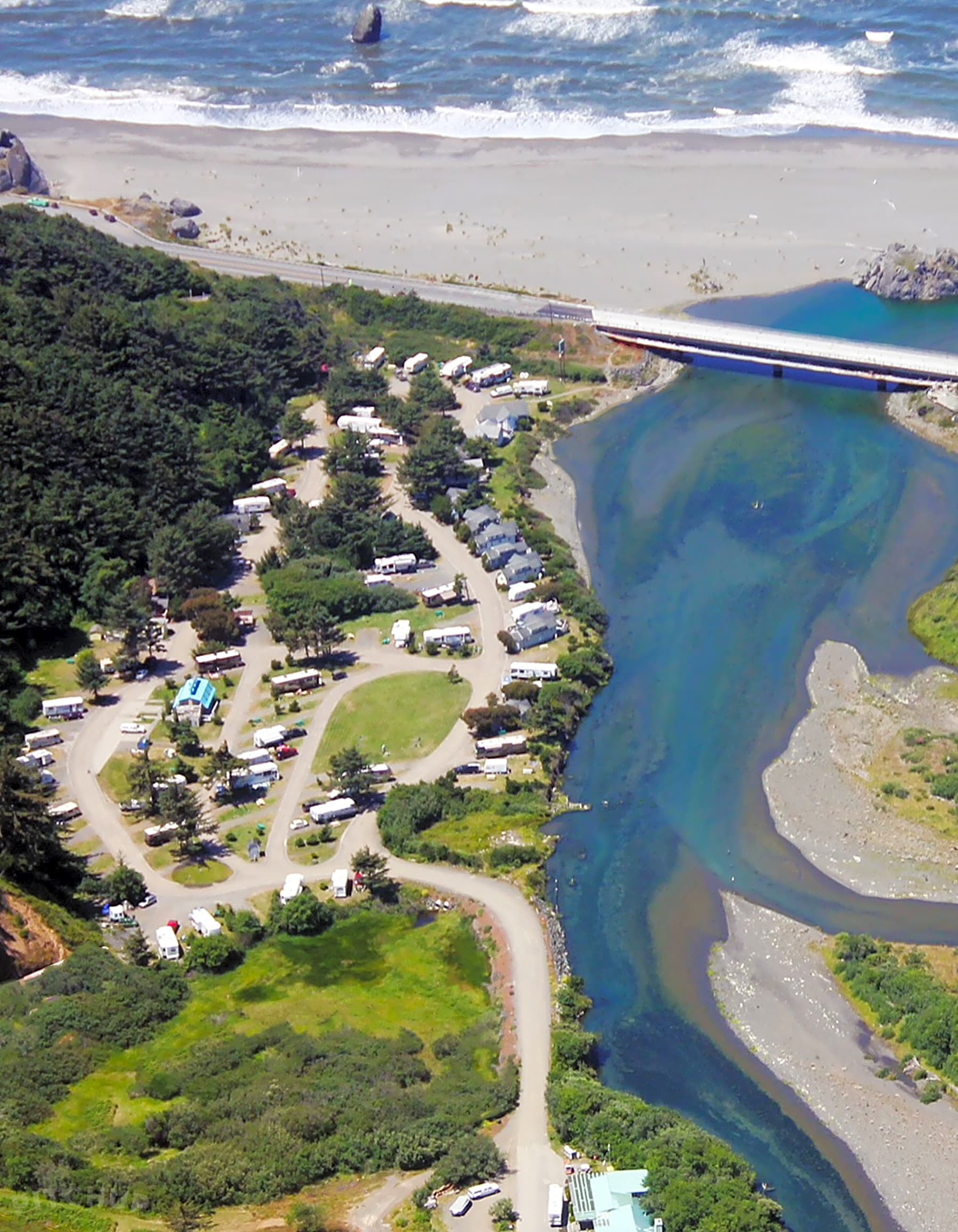 Turtle Rock RV Resort, Gold Beach Pitchup®