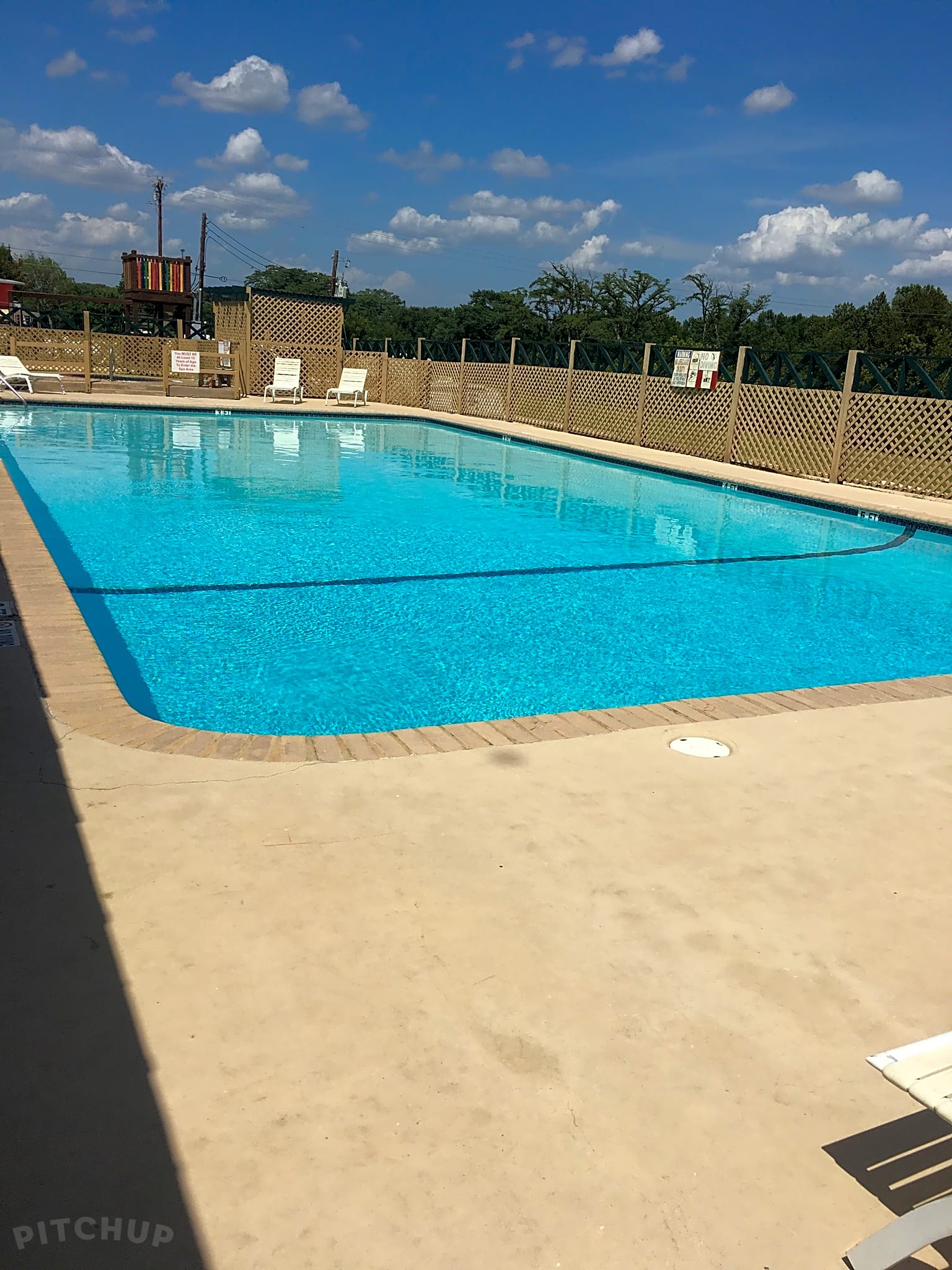Pioneer River Resort, Bandera Pitchup® Pioneer River Resort, Bandera Pitchup®