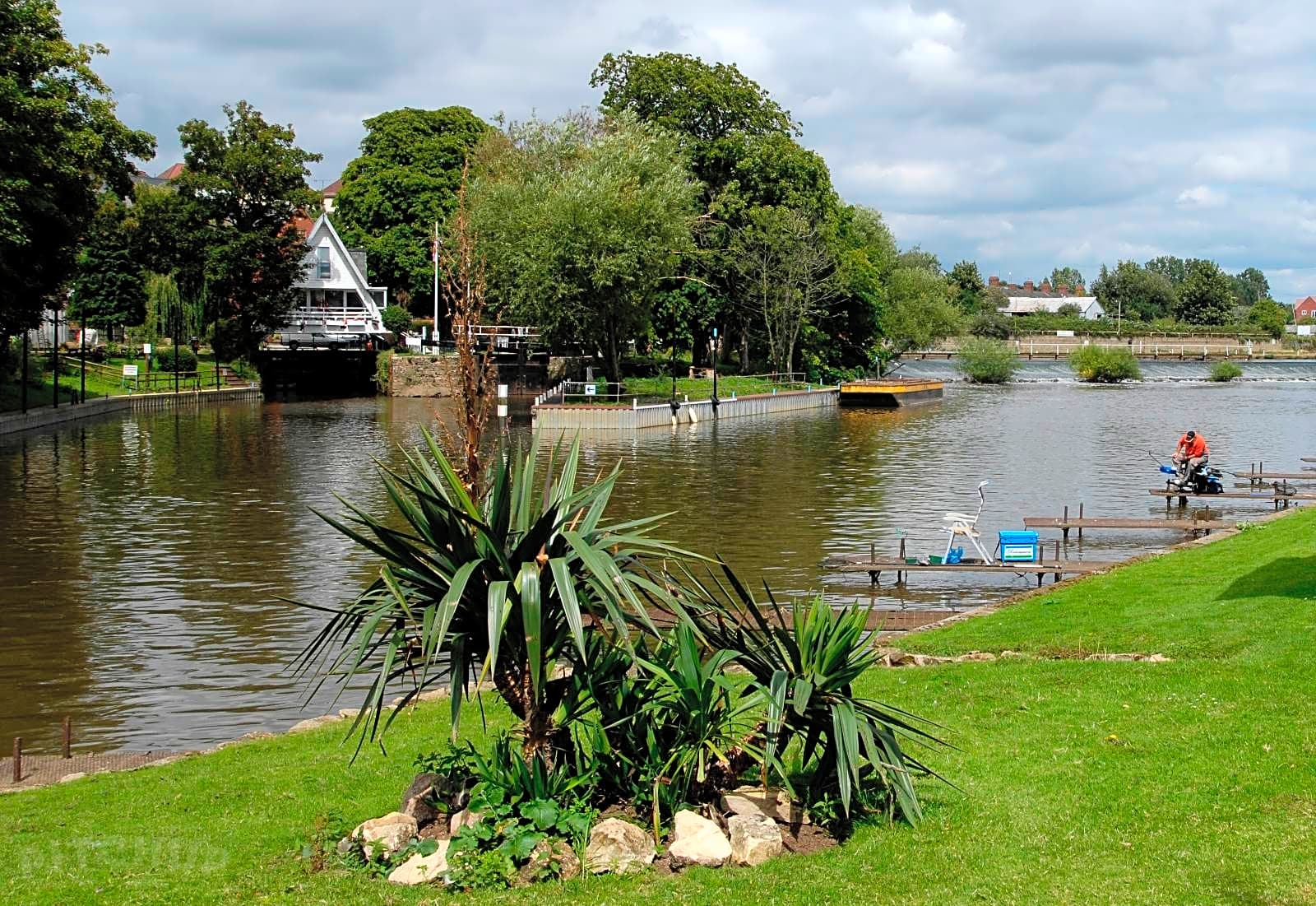 Weir Meadow Park, Evesham Pitchup®