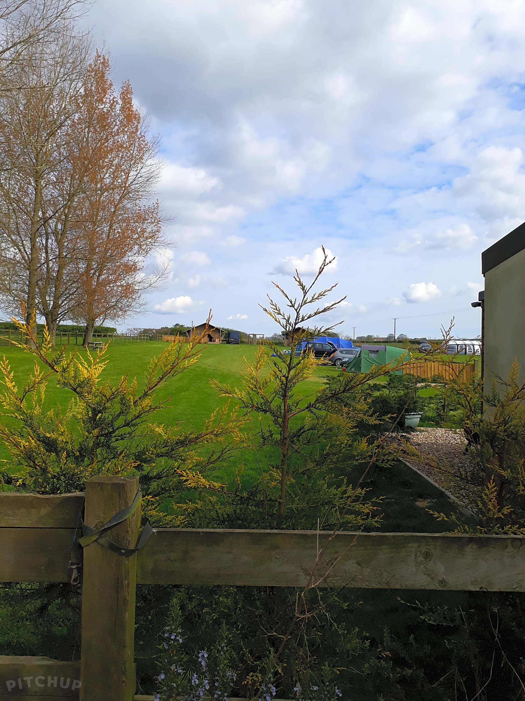 Oak Tree Farm Park, Pickering Updated 2020 prices Pitchup®