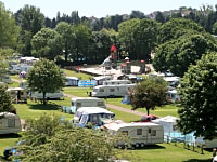 Emplacement sur herbe avec électricité