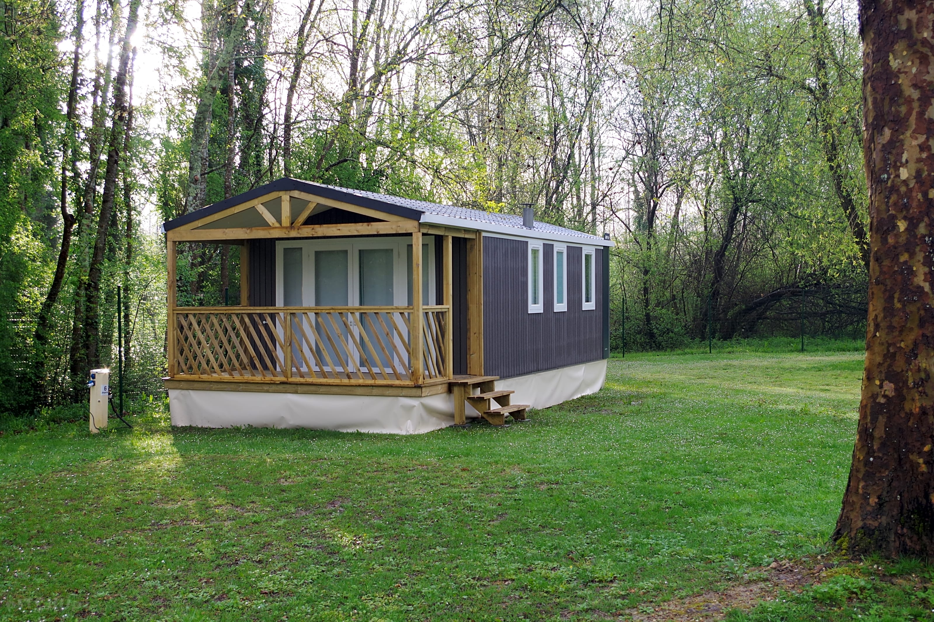 Camping de Cognac, Cognac - Tarifs 2021 - Pitchup®