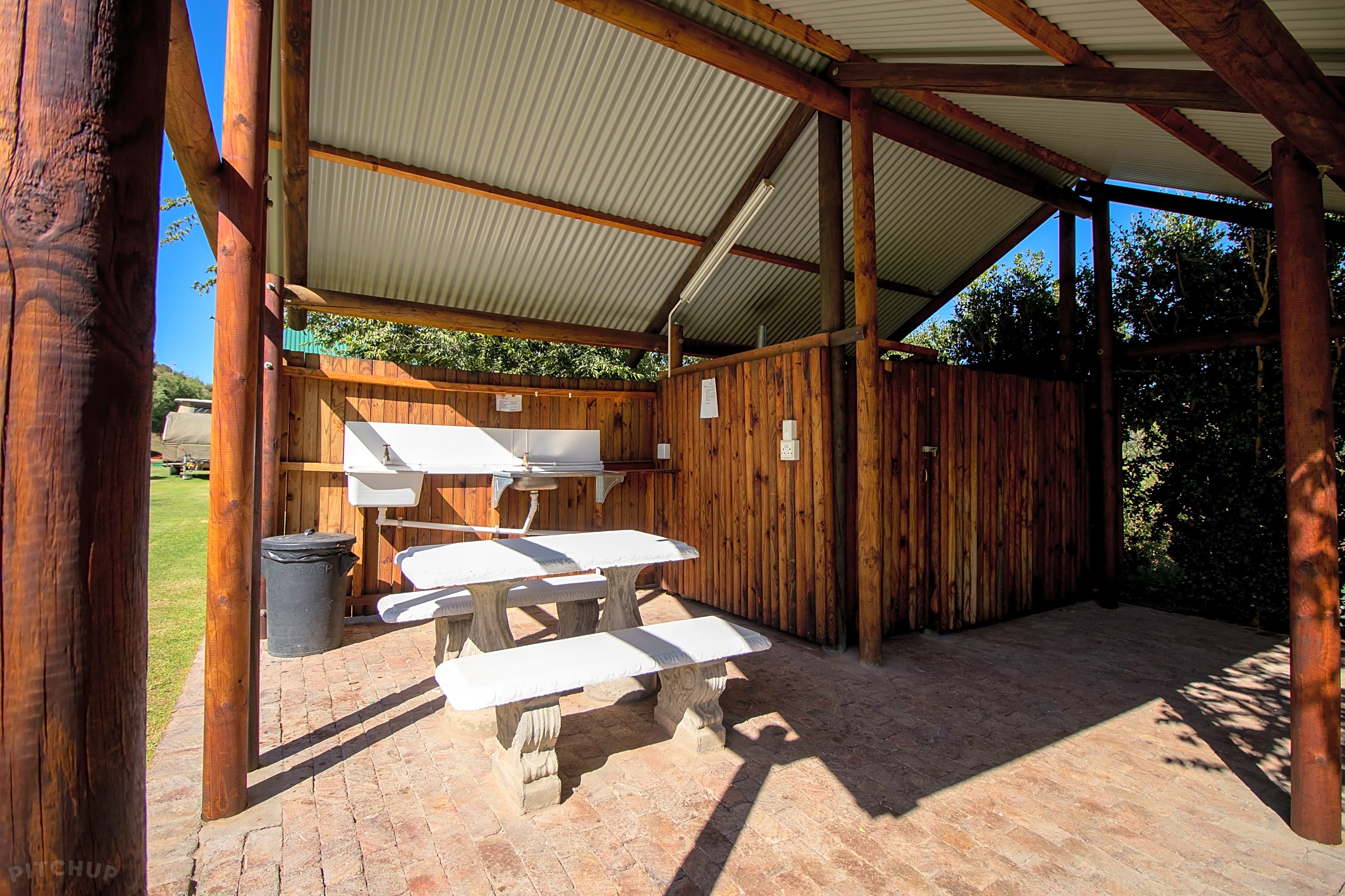 Oppi Dam Resort, Oudtshoorn Updated 2020 prices Pitchup®