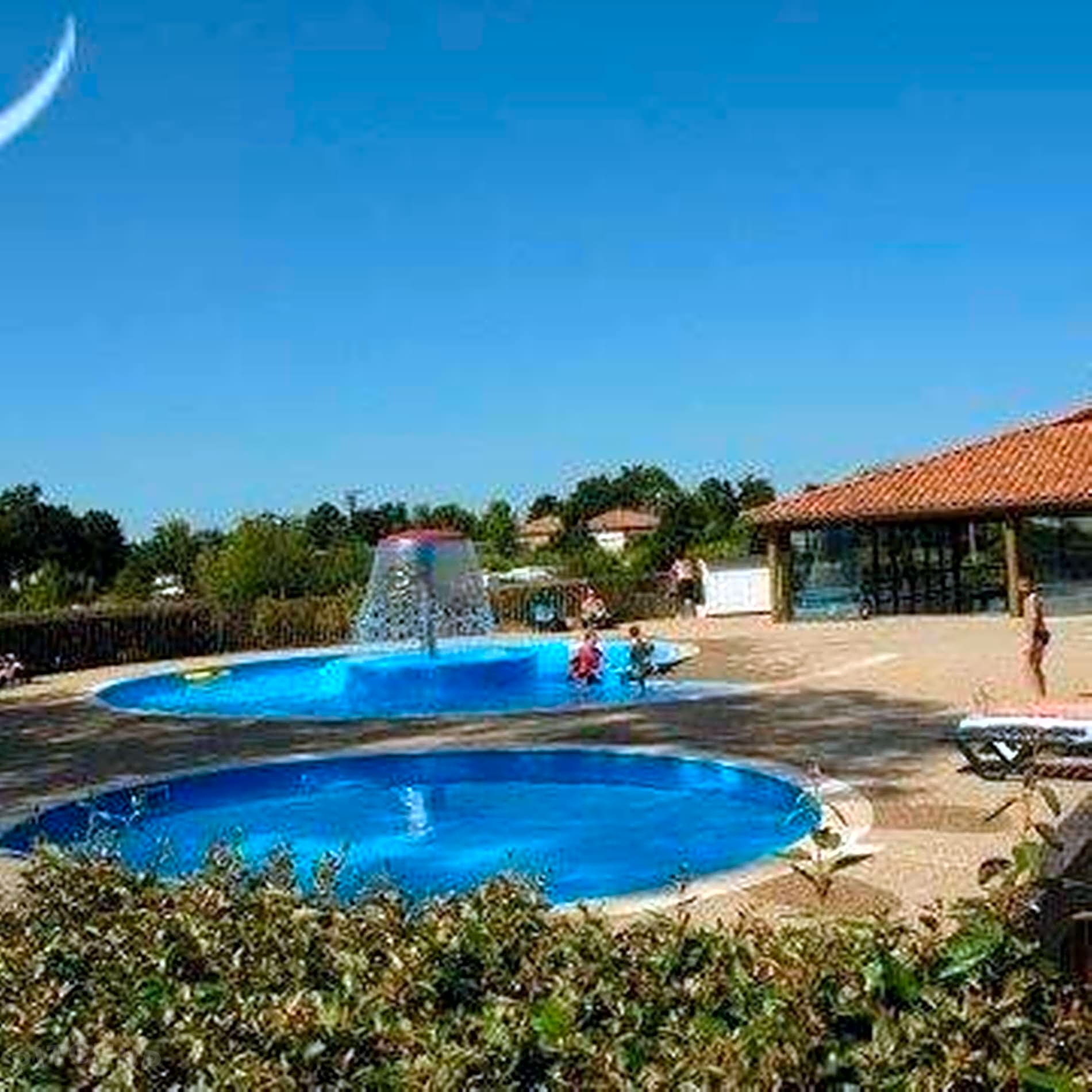 Camping des Lacs, Pressignac - Updated 2021 prices - Pitchup®