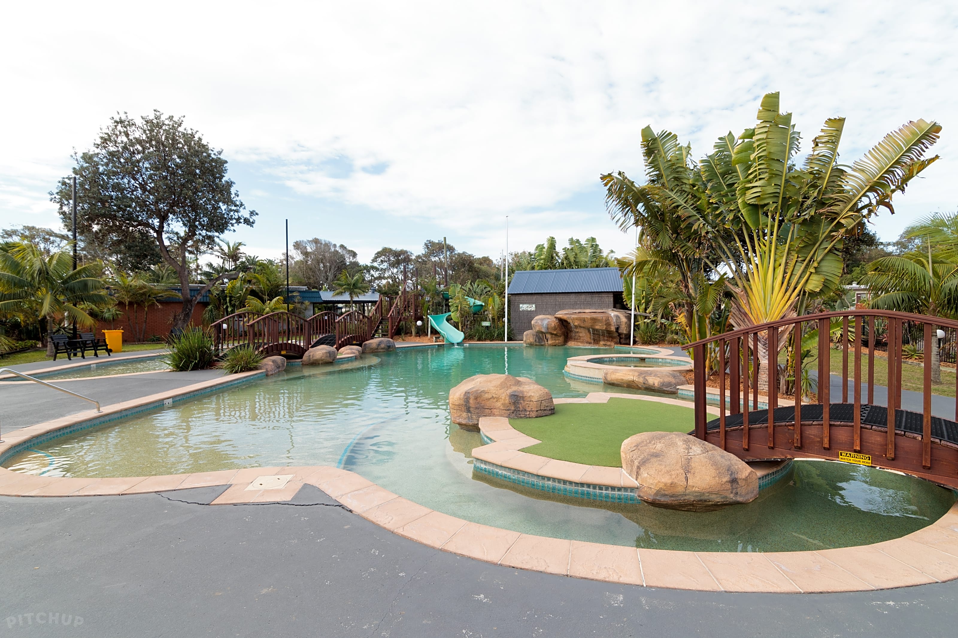 East’s Ocean Shores Holiday Park, Manning Point Updated 2019 prices Pitchup®