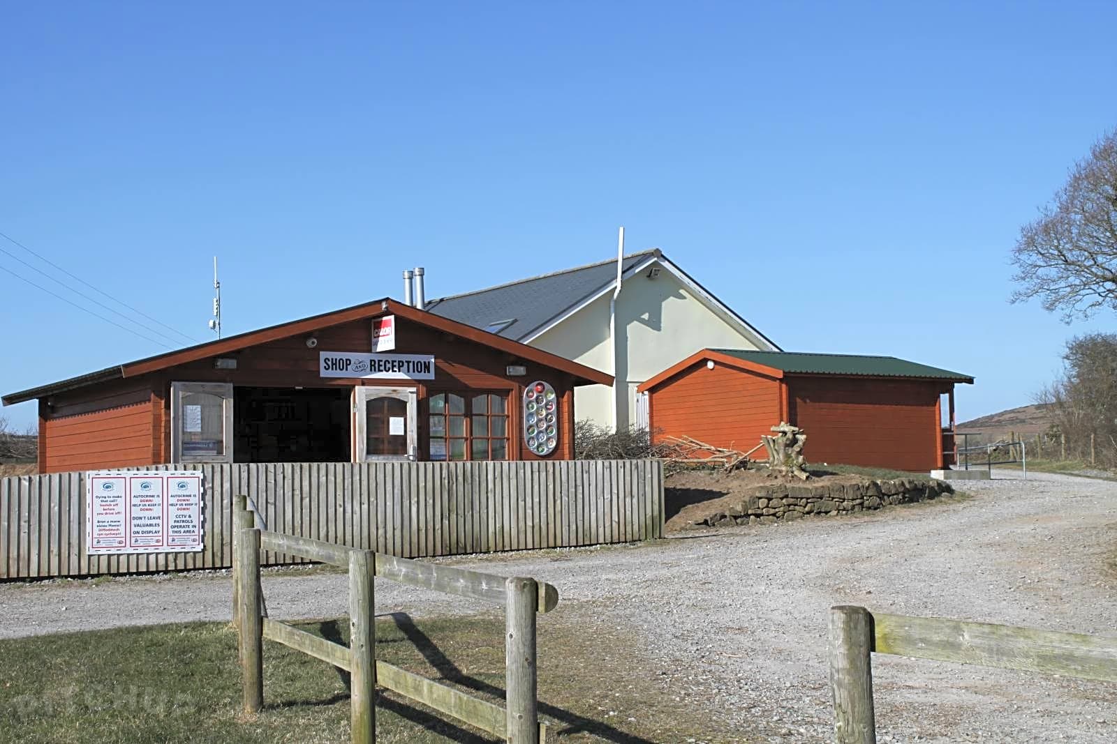 Kennexstone Camping and Touring Park, Swansea Pitchup®
