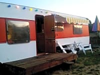Red Vintage stationær campingvogn