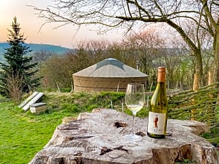 Tipis at Ponty, Llansantffraid-ym-Mechain, Powys