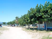 Parcel·la de terra amb electricitat per a tenda de campanya, per a remolc tenda o per a caravana