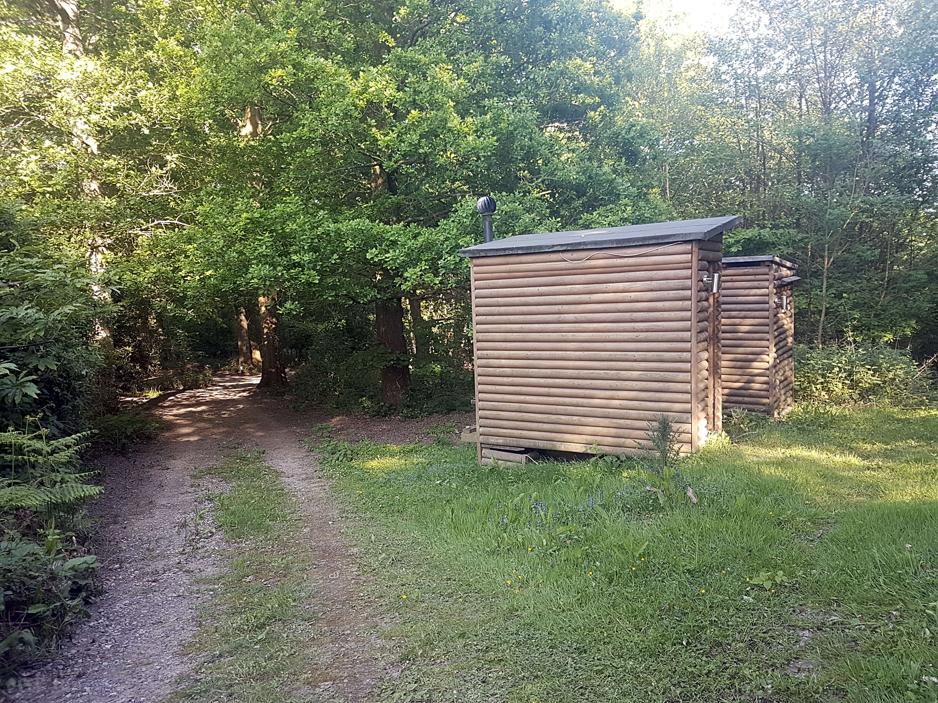 Evergreen Farm Woodland Campsite, East Grinstead - Updated 2019 prices