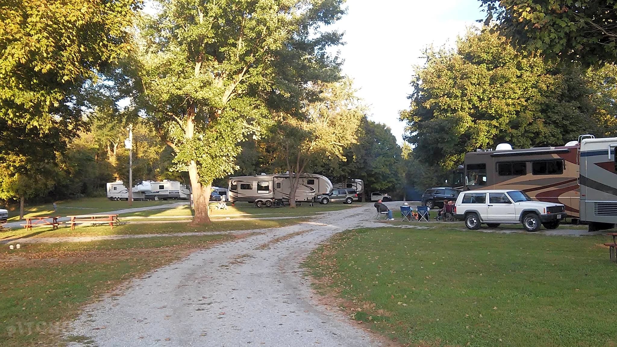 White Acres Campground, Bardstown Pitchup®