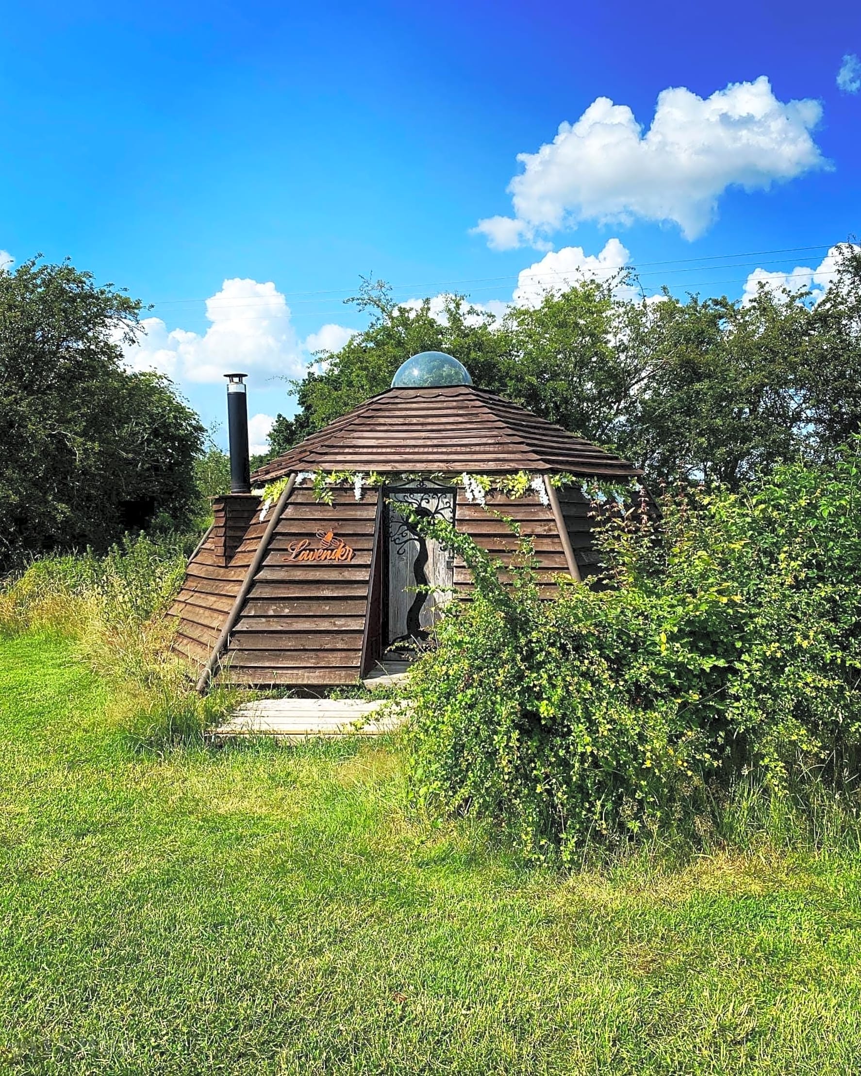 Daisy Meadow, Upton Upon Severn, Worcestershire Updated 2024 prices