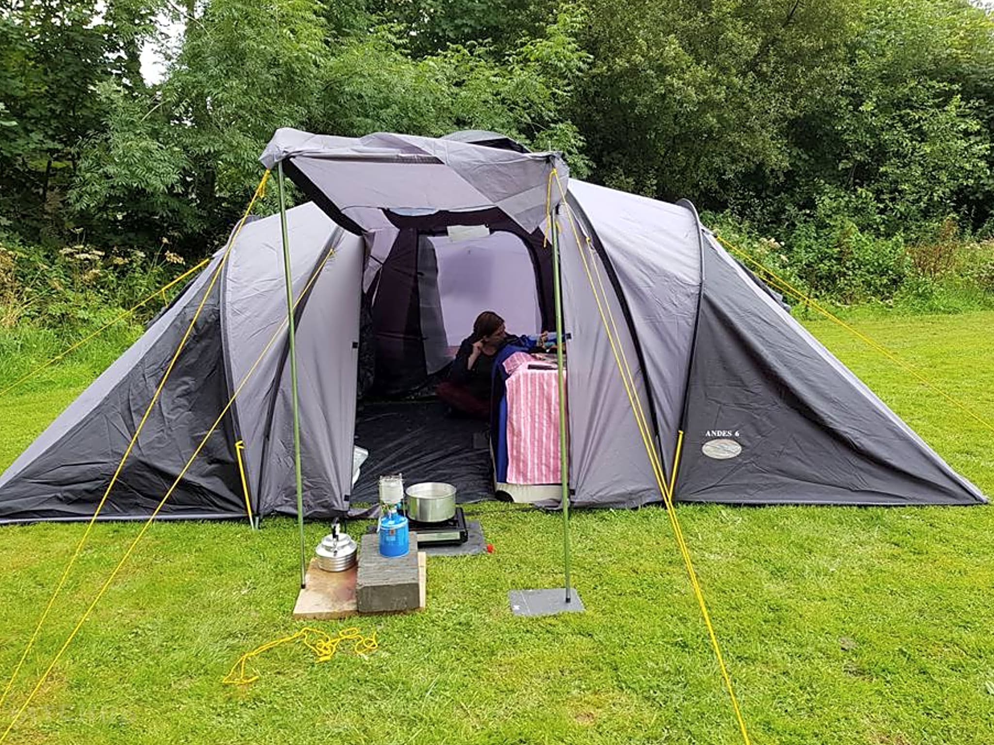 Highland trail andes sales 9 man tent