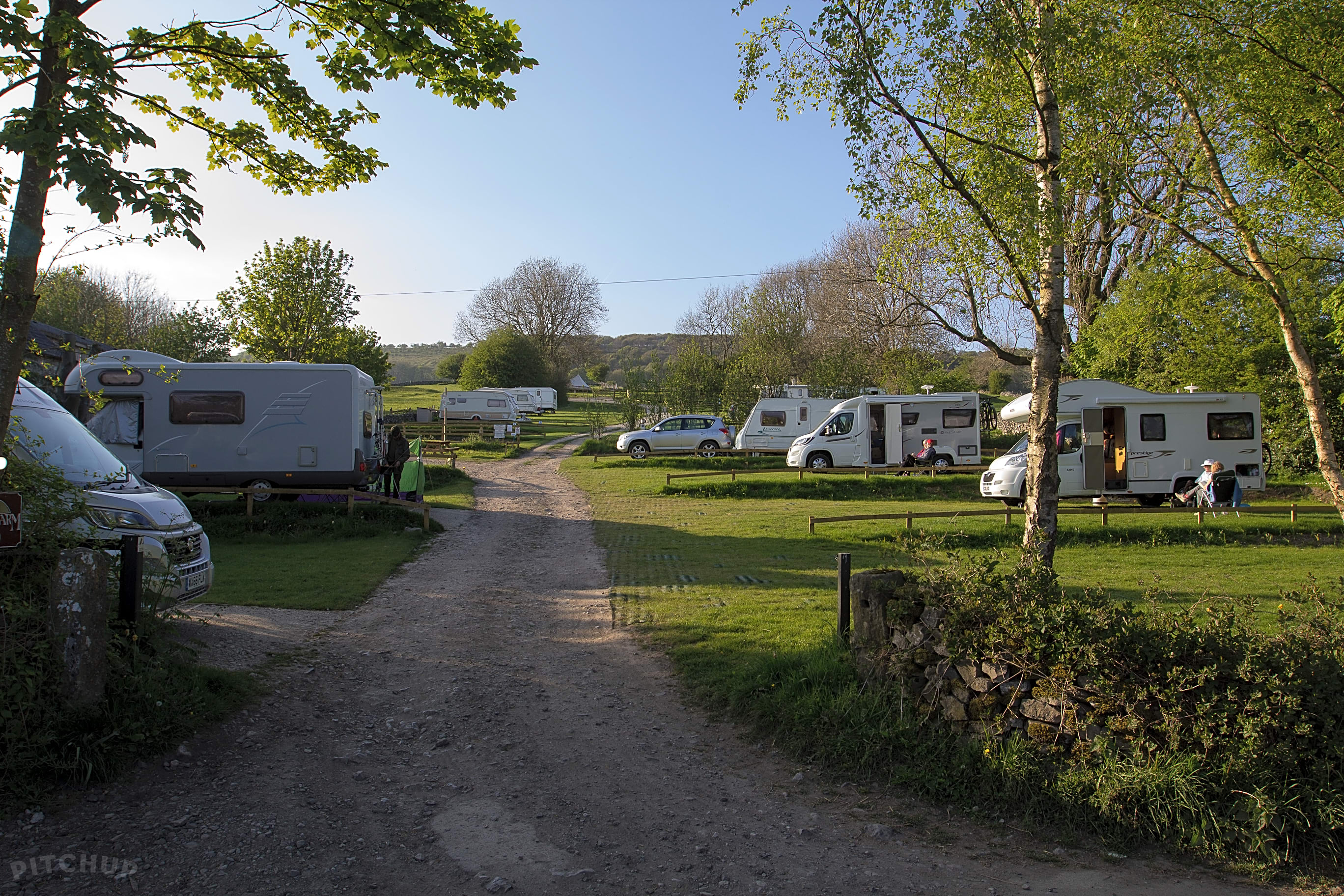 Dale Farm Rural Campsite Bakewell Derbyshire Pitchup
