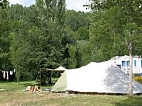 Large pitches, shady or sunny Large pitches, shady or sunny