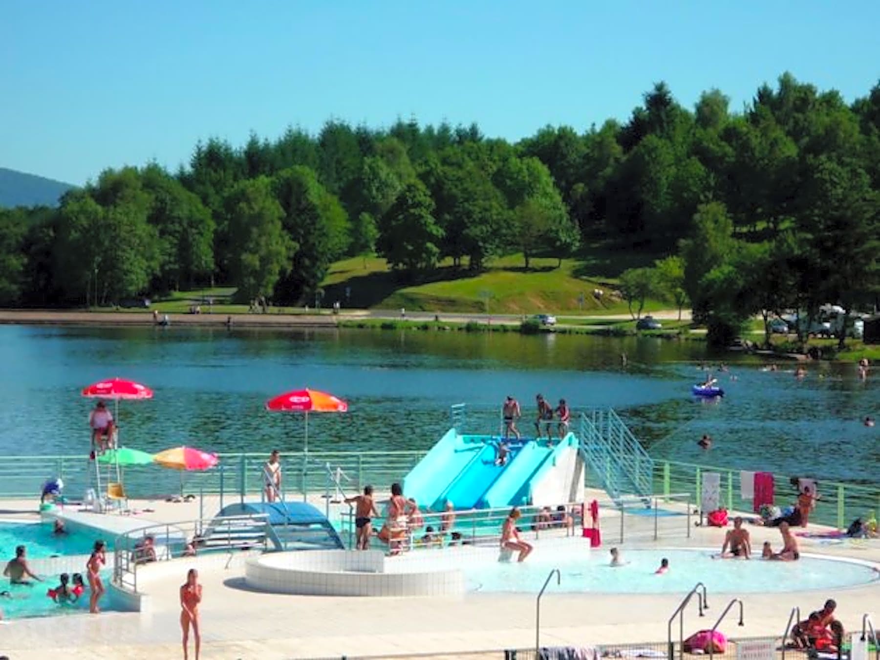 Village Vacances Les Demeures du Lac, Saint-Rémy-sur-Durolle, Puy-de-Dôme |  Pitchup.com