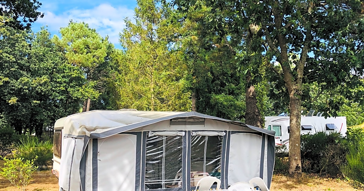 Camping de L'Hermitage, Guémené-Penfao - Updated 2021 prices - Pitchup®