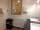 Quarry View Touring Park: Immaculate ladies sink, hairdryer area