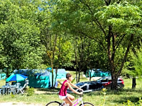 Lote pavimentado e de grama com eletricidade opcional