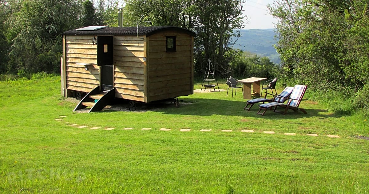 Hay Hideout Huts, HayonWye Updated 2021 prices Pitchup®