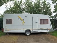 Knaus Sudwind 450 F vaste caravan' 1 slaapkamer