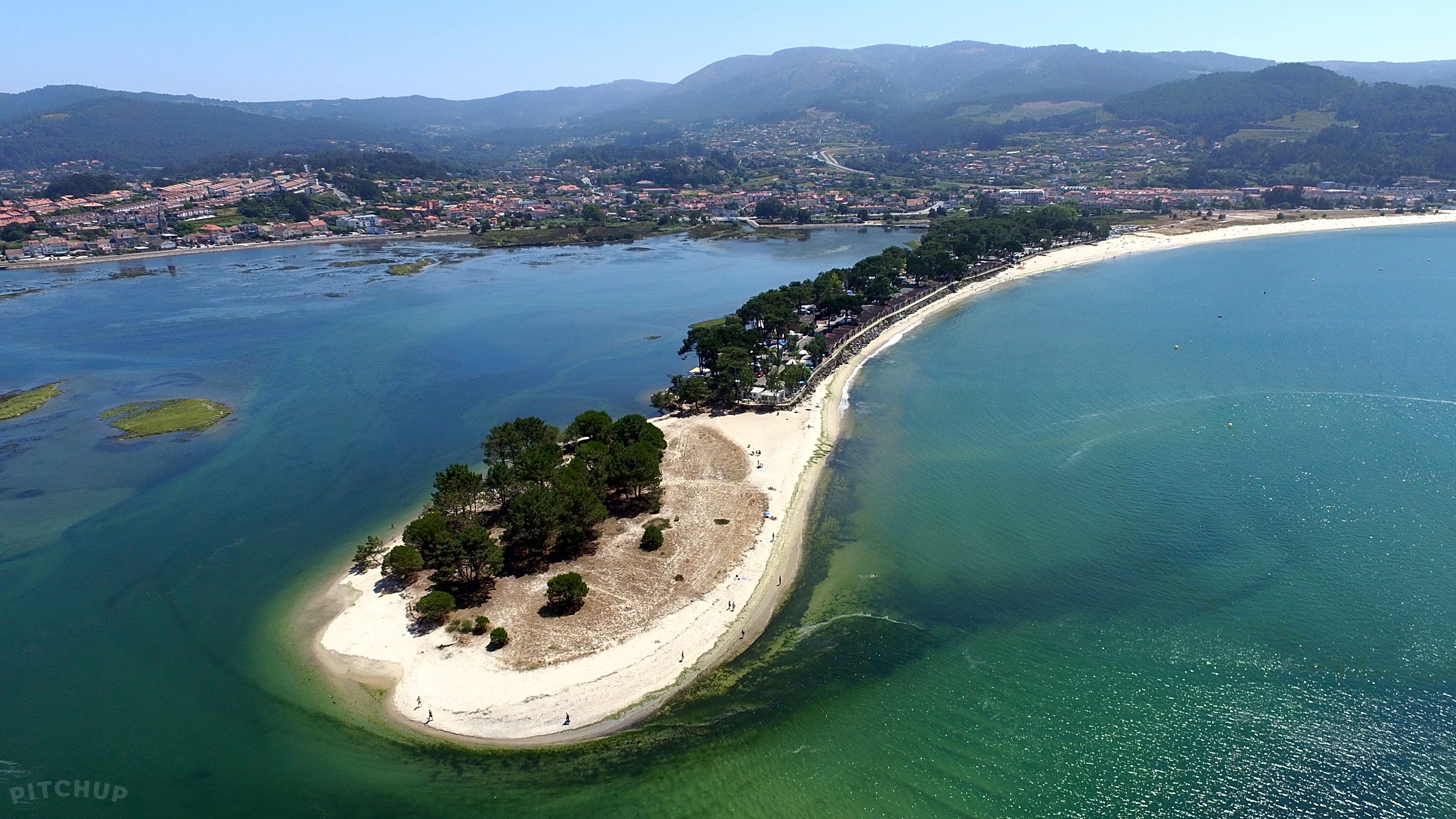 Camping Bayona Playa, Baiona Pitchup®