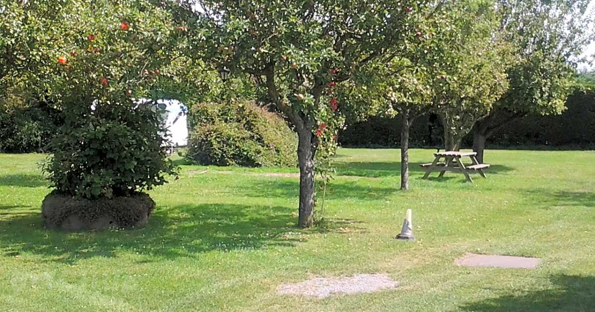 Clockhouse Farm Caravan Park, Sudbury Pitchup®