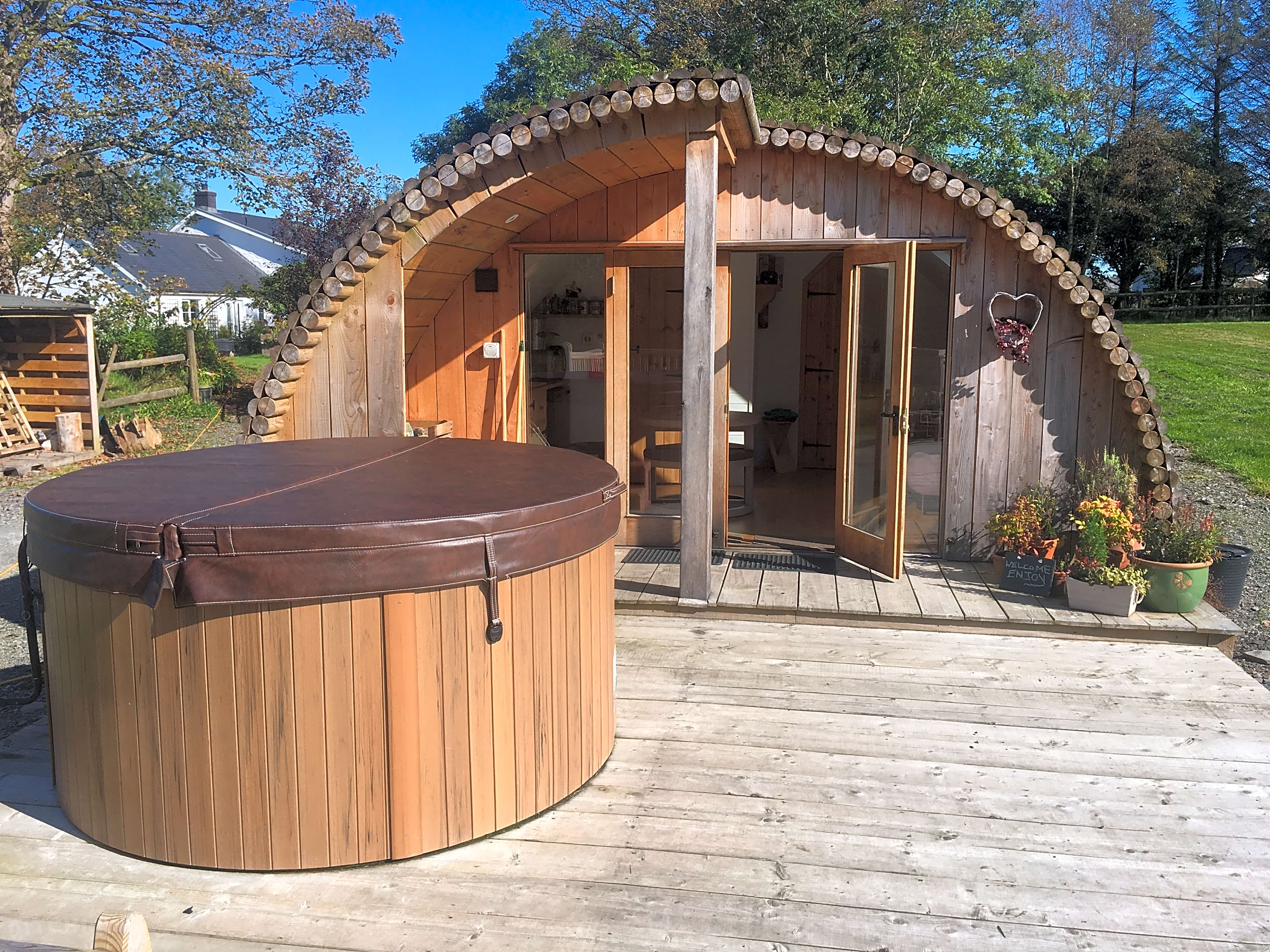 Brynllwyd Glamping Aberystwyth Updated 2020 Prices Pitchup