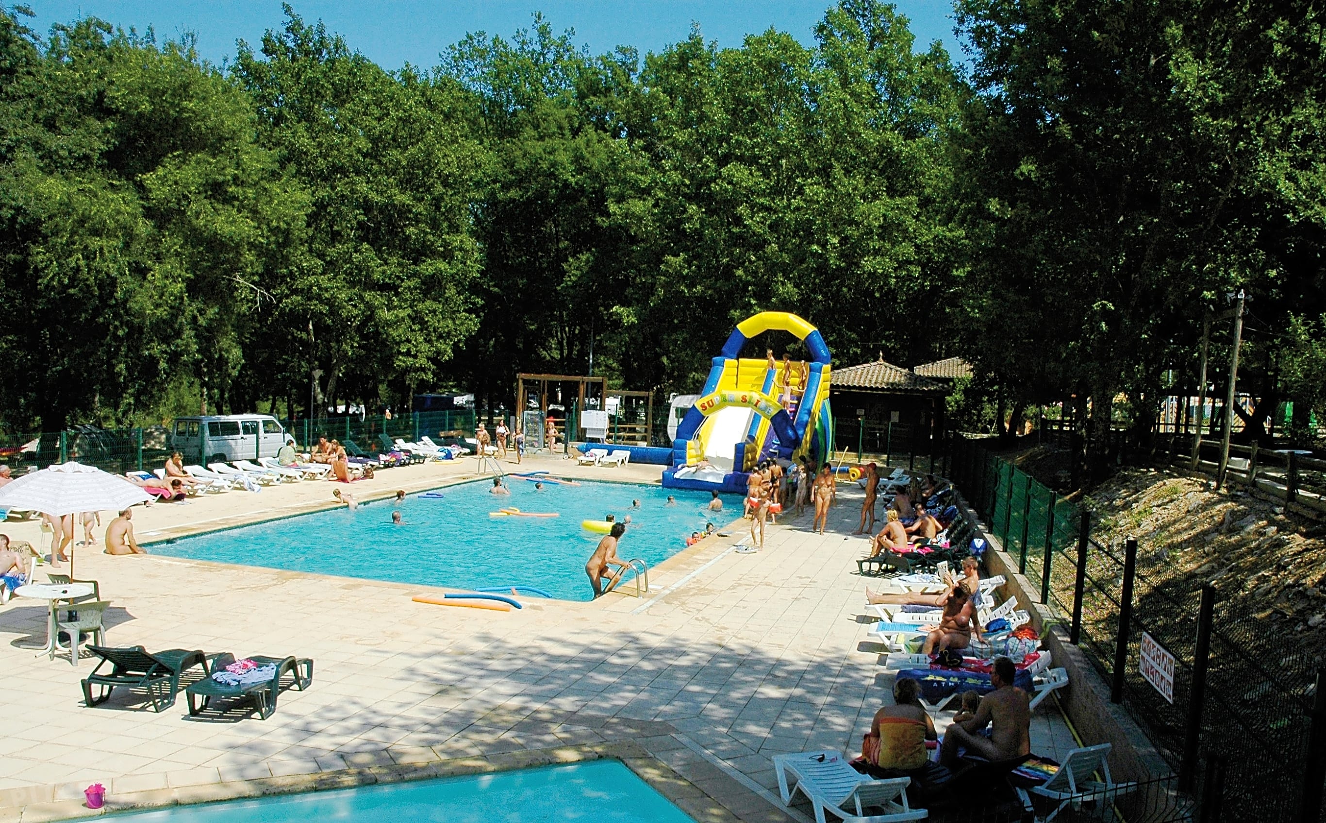 A Naturist Family'S Guide To A Better Life - 2no3nsk