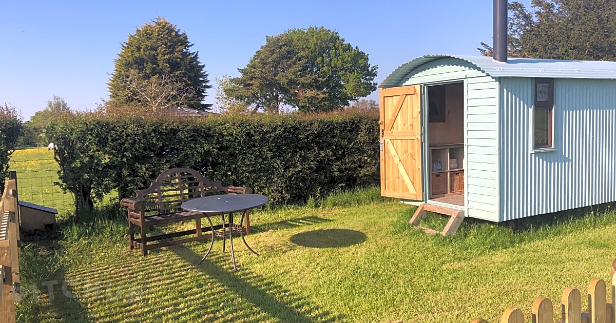 Jemima Hut at the Farm, Bodsham - Updated 2021 prices - Pitchup®