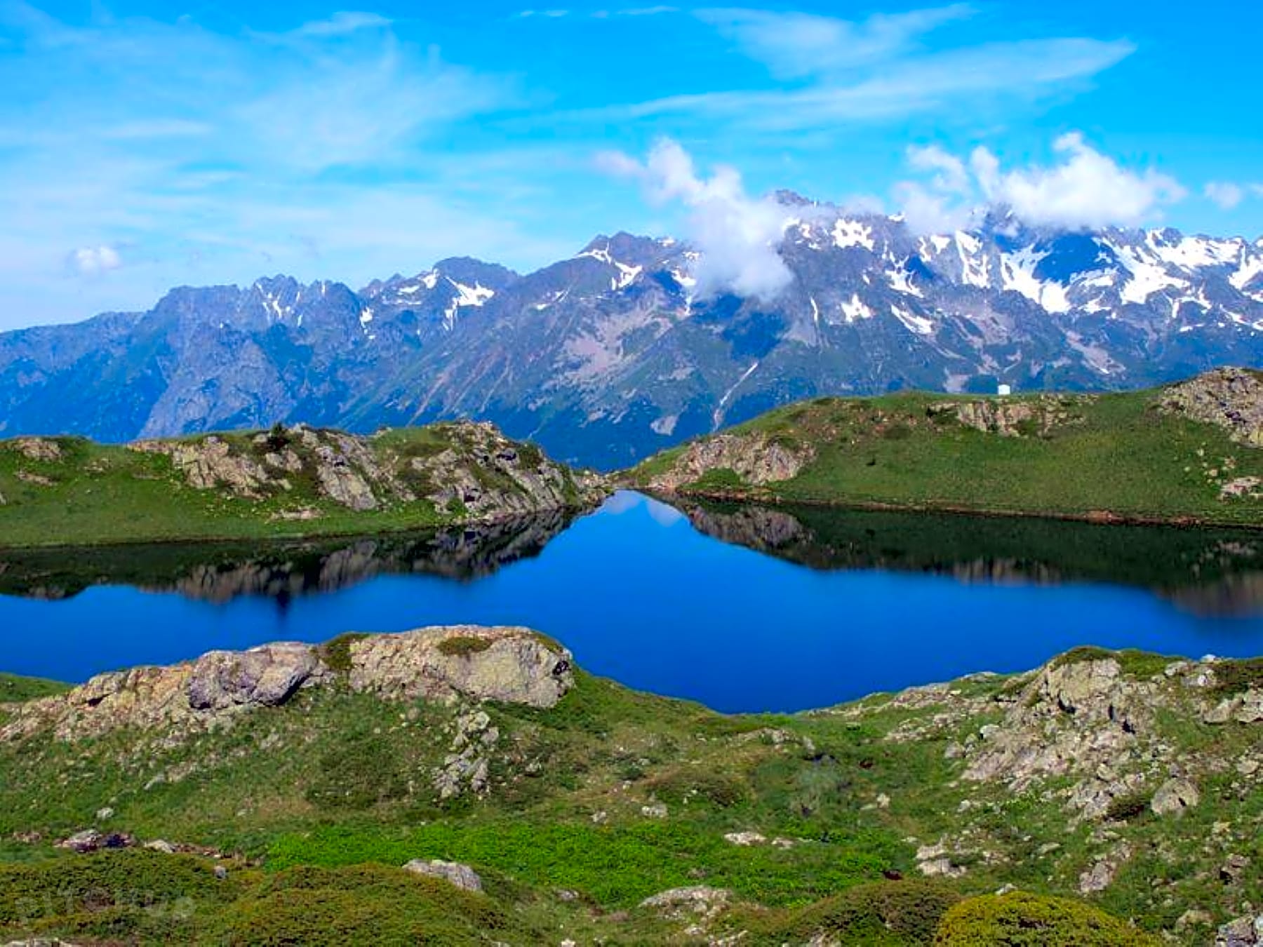 Camping Le Colporteur Le Bourg D Oisans Pitchup