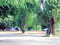 Piazzola camper su erba senza elettricità