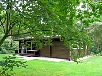Three-bedroom wooden chalet Three-bedroom wooden chalet