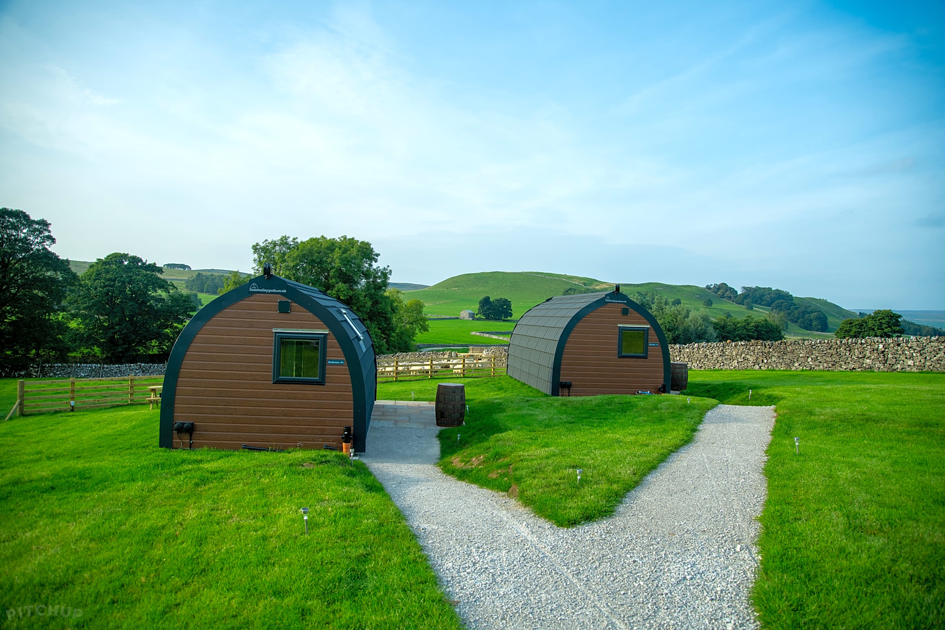 Pitch up glamping store