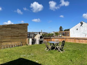 Eating alfresco